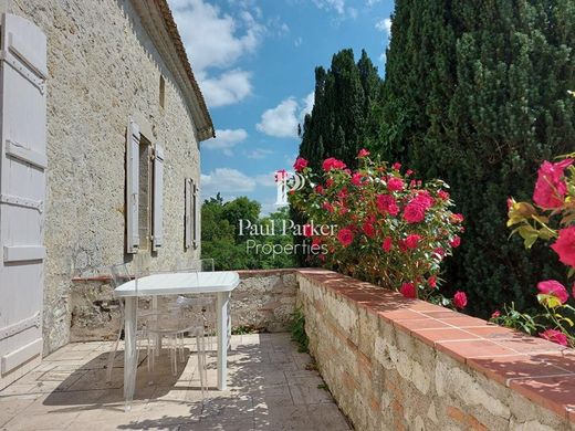 Villa in Agen, Lot-et-Garonne