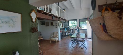 Luxus-Haus in Nîmes, Gard