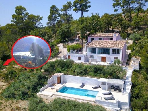 Luxury home in Esparron-de-Verdon, Alpes-de-Haute-Provence
