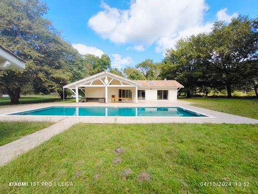 Luxus-Haus in Castets, Landes