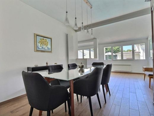 Luxury home in Bègles, Gironde