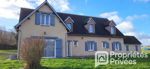 Maison de luxe à L'Hôme-Chamondot, Orne