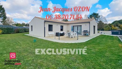 Luxus-Haus in Étaules, Charente-Maritime