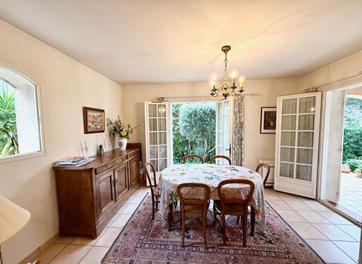 Villa in Six-Fours-les-Plages, Var