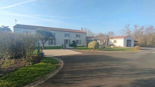 Luxury home in Vix, Vendée