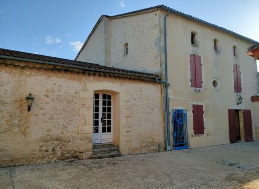 Luxury home in Castillon-la-Bataille, Gironde