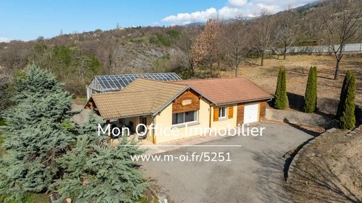 Prunières, Hautes-Alpesの高級住宅