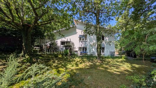 Luxury home in Cestas, Gironde