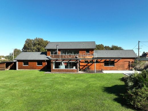 Villa in Idron, Pyrénées-Atlantiques