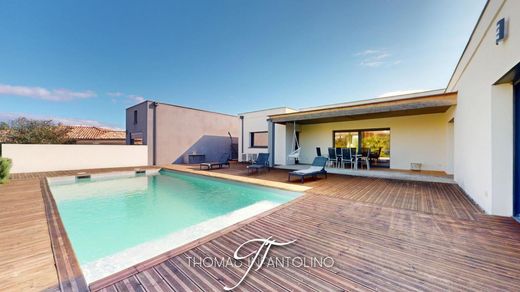Luxury home in Palaja, Aude