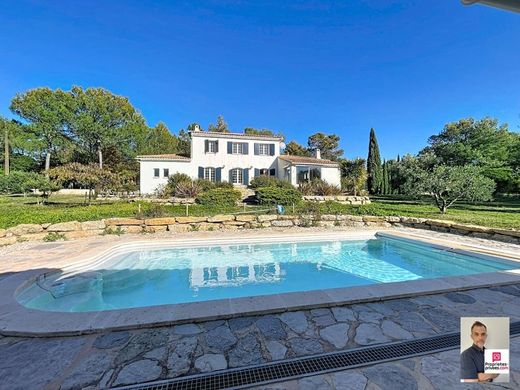 Villa in Rocbaron, Var