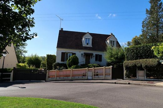 Luxury home in Ableiges, Val d'Oise