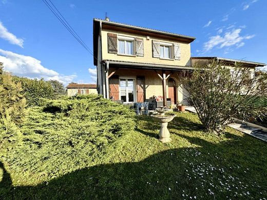 Luxury home in Chassieu, Rhône