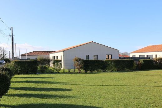 Luxury home in Médis, Charente-Maritime