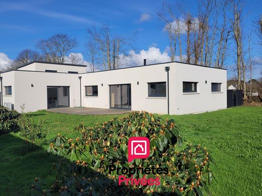 Luxury home in Pont-l'Abbé, Finistère