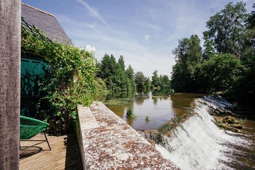 Casa di lusso a Aubeterre-sur-Dronne, Charente