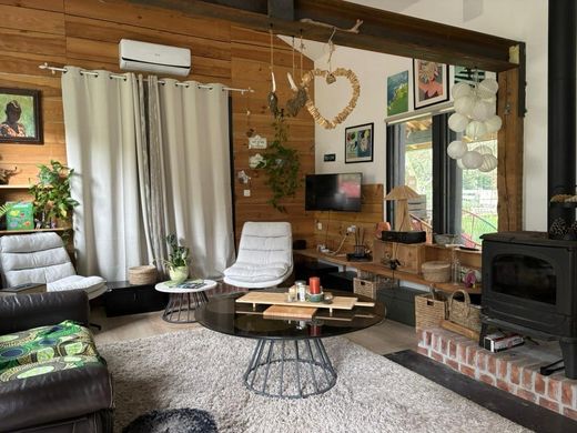 Luxury home in Magescq, Landes