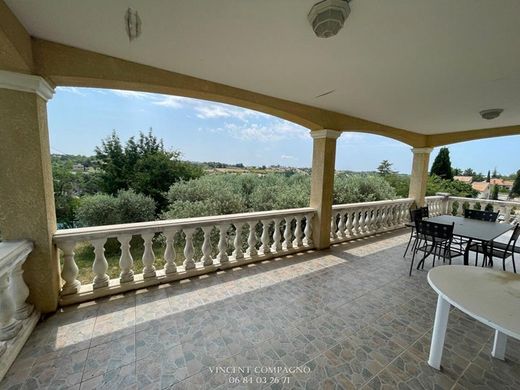 Casa di lusso a Valensole, Alpi dell'Alta Provenza
