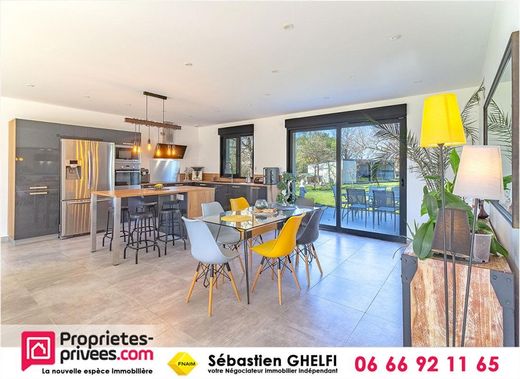 Luxury home in Romorantin-Lanthenay, Loir-et-Cher