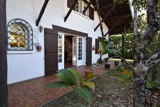 Luxury home in Andernos-les-Bains, Gironde