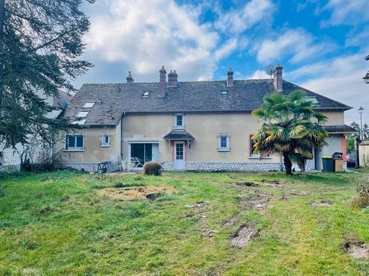 Luxury home in Cherisy, Eure-et-Loir