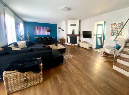 Luxury home in Clamart, Hauts-de-Seine