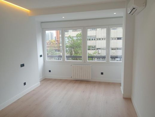 Apartment / Etagenwohnung in Madrid, Provinz Madrid