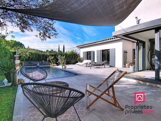 Luxury home in Saint-Maximin-la-Sainte-Baume, Var