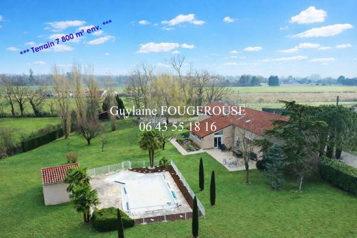 Luxury home in Montbrison, Loire