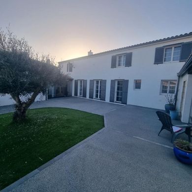 Luxury home in Grues, Vendée