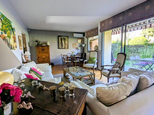 Apartament w Tassin-la-Demi-Lune, Rhône