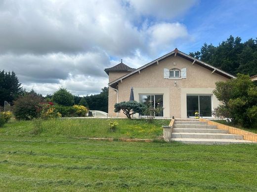 Casa de luxo - Saint-Alban-les-Eaux, Loire