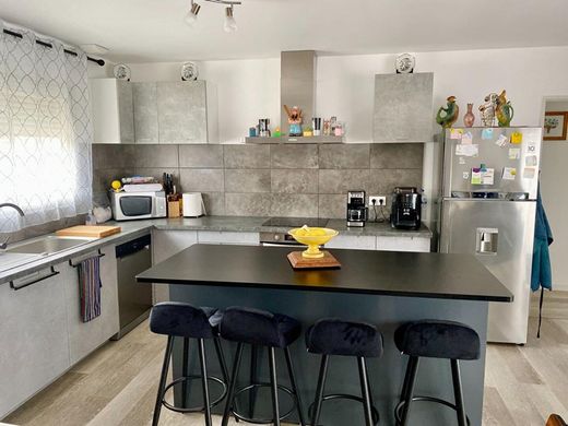 Luxury home in Mimizan, Landes