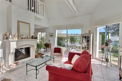 Luxury home in Baden, Morbihan