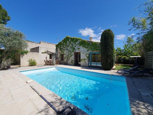 别墅  Uzès, Gard