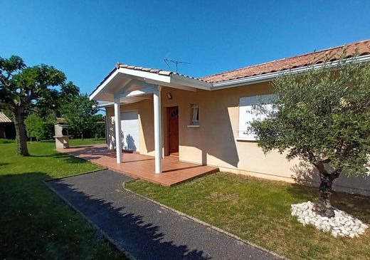 Luxus-Haus in Marcheprime, Gironde