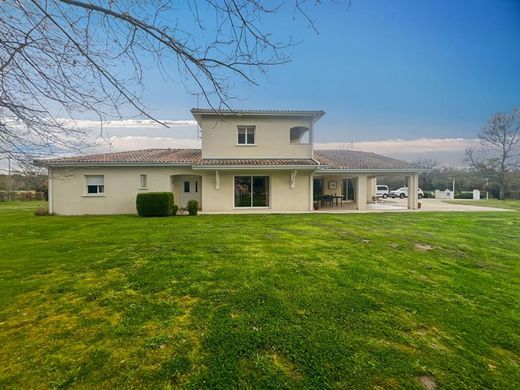 Luksusowy dom w Bazas, Gironde