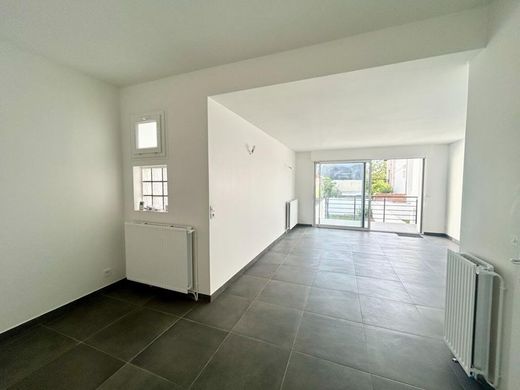 منزل ﻓﻲ Fontenay-sous-Bois, Val-de-Marne