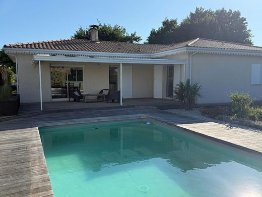 Luxury home in Audenge, Gironde