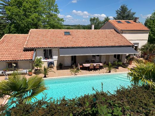 Элитный дом, Langoiran, Gironde