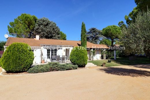 Uzès, Gardの高級住宅