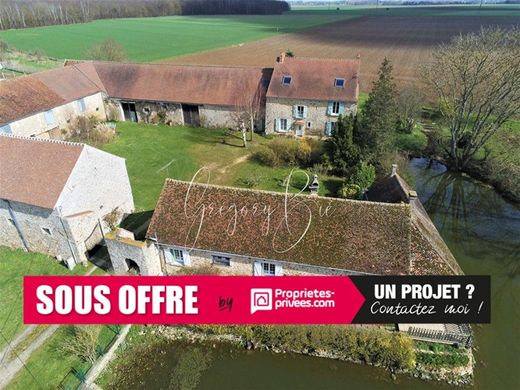 Demeure ou Maison de Campagne à Coulommiers, Seine-et-Marne