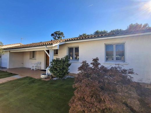 豪宅  Bassens, Gironde