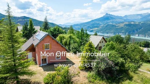 Luxury home in Crots, Hautes-Alpes