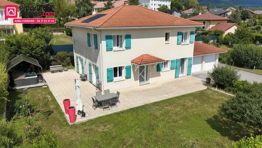 Luxury home in Collonges, Ain