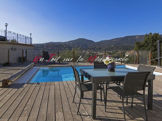 Luxury home in Le Lavandou, Var
