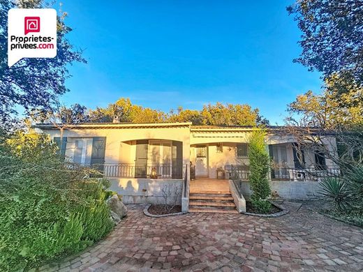 Villa in Saint-Cézaire-sur-Siagne, Alpes-Maritimes