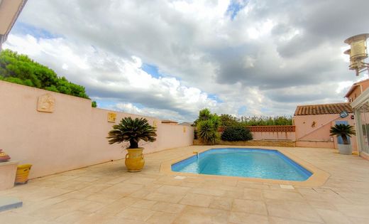 Maison de luxe à La Londe-les-Maures, Var