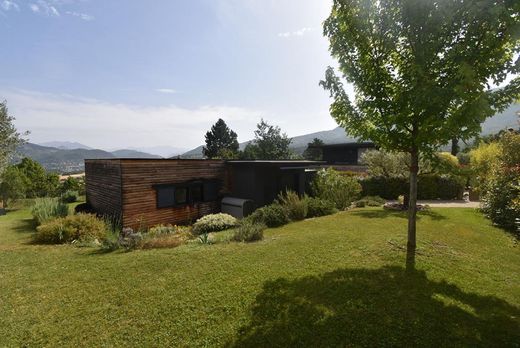 Casa di lusso a Digne-les-Bains, Alpi dell'Alta Provenza
