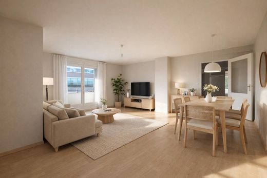 Apartment in La Madeleine, North